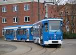 Tatra-Straenbahn 812 und NF-Beiwage 862 musste am 16.03.2014 auf dem Gelnde der Rostocker Straenbahn AG warten.Voraussichtlich ab mitte Mai wird dann die neue Hightech-Straenbahn vom Typ Vossloh 6N2 auf der Linie 1 fahren.
