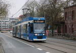 rostock/869662/6-n1-wagen-652-kurz-hinter 6 N1 Wagen 652 kurz hinter der Haltestelle Rostock Doberaner Platz.