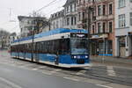 rostock/869664/6n-1-wagen-672-als-linie 6N 1 Wagen 672 als Linie 3 von Rostock-Dierkow via Zoo nach Neuen Friedhof am 08.12.2024 in der Rostocker Innenstadt