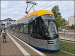 LVB 1012 vom Typ NGT10 des Herstellers Solaris als SL4 St�tteritz an der Haltestelle Leipzig Westplatz am 02.10.2020