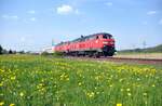 218 434-9 und 218 456-2 mit IC Allgäu in Vöhringen am 23.04.2011.