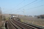 ES64 F4 286 mit Containerzug bei Hattenheim am Rhein.