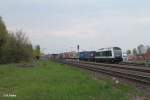 223 152 verlsst Wiesau mit dem Containerzug ATW Wiesau - Schweinfurt.