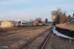 223 152 mit dem Containerzug Wiesau - Hamburg in Pechbrunn.