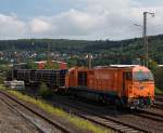 Die G 2000 (Lok 43) der Kreisbahn Siegen-Wittgenstein (KSW) mit Stahlrhren-Gterzug am 29.07.2011 in Siegen (Kaan-Marienborn).