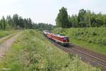 132 109 und 232 239 mit dem Kesselzug Vohburg nach Bitterfeld bei Schönfeld.