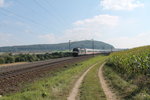 ES64 U2-034 zieht kurz hinter Treuchtlingen swn IC 2082 Königsee Berchtesgarden - Hamburg.