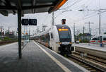 Zwei gekuppelte vierteilige Siemens Desiro HC (gef�hrt von dem 462 026 des RRX Rhein-Ruhr-Express. betrieben vom der National Express), fahren am 21 April 2026, als RRX RE 11 „Rhein-Hellweg-Express“ (D�sseldorf – Essen - Dortmund – Hamm), in den Hauptbahnhof Dortmund ein.

Die Triebz�ge sind Eigentum von SIEMENS Mobility und an den RRX vermietet. Siemens ist auch f�r die Instandhaltung der Fahrzeuge zust�ndig. Daf�r wurde in Dortmund-Eving ein RRX Instandhaltungswerk (Rail Service Center) errichtet.

