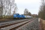 204 033-9 + 204 013 mit dem Containerzug Hof - Wiesau ATW bei Schnfeld.