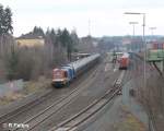 204 237-2 und 204 044-6 mit einem Kesselzug nach hauer Weiden bei der durchfahrt in Wiesau.