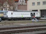 railsystem-rp-gmbh/803355/meiningen-ist-zwar-ohne-fahrleitung-dennoch Meiningen ist zwar ohne Fahrleitung dennoch stand,am 01.Februar 2023,dort die RPRS 248 001.