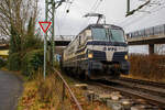 Die an die Retrack Germany GmbH, Hamburg (Tochter der VTG Rail Logistics Deutschland GmbH) vermietete Siemens Vectron AC 193 817-4  Ida  (91 80 6193 817-4 D-Rpool) der Railpool f�hrt am 29 November