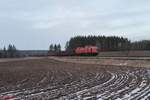 203 383-5 und 203 405-6 der Stahlwerke Thüringen ziehen den Könitzer Schrottzug nach Cheb ( CZ ) bei Marktleuthen.