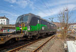 Die für die TX Logistik AG (Troisdorf) fahrende Vectron AC der ELL - European Locomotive Leasing 193 277 „We love to Connect“ (91 80 6193 277-1 D-ELOC), fährt am 16.03.2021 mit