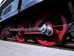 E 77 10 Detail des Fahrwerks im Bw Dresden Altstadt beim 7.Dampfloktreffen in Dresden Altstadt am 17.04.2015.