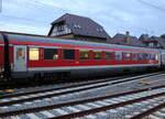 Ehemaliger ABvmsz 73 80 31-94 003-9 vom München-Nürnberg Express am Morgen des 17.10.2021 um 07:29 Uhr als Ersatzzug 2903(Warnemünde-Dresden)in Warnemünde