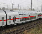 DB-Wagen/867350/d-db-50-80-26-81-674-6-dbpza D-DB 50 80 26-81 674-6 DBpza im Rostocker Hbf.10.11.2024