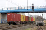 3 Containertragwagen zurückgelassen im Tostedter Bahnhof.