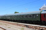 Historisch/862008/dr-wagen-61-80-89-40-027-8 DR Wagen 61 80 89-40 027-8 Bc am 14.09.2024 in Warnemünde