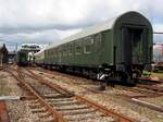 Reisezugwagen 1.u.2.Klasse der DR 51 50 29-47 043-4 ABüe im Sächsischen Eisenbahnmuseum Chemnitz am 19.04.2017.
