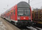 Steuerwagen aller Art/249927/dabbuzfa-760-stand-als-s1-von DABbuzfa 760 stand als S1 von Rostock Hbf nach Warnemnde im Bahnhof Rostock-Bramow.17.02.2013