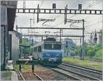 Schön, wenn auch 2026 die  nez cassé  noch im Einsatz sind! Bildfüllend zeigt sich die SNCF BB 22360 als Schublok des TER 96605 auf dem Weg von Grenoble nach Genève. Der Zug konnte ich in Vernier-Meyrin Cargo bei ungünstigem Gegenlicht fotografiert werden, da das Wetter schneller besser wurde als gedacht.

29. April 2026