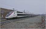 Ein SNCF InOui TGV Euroduplex verl�sst den Bahnhof Belfort Montb�liard TGV.