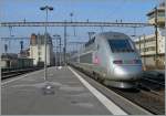 Der TGV Lyria verl�sst Lausanne in Richtung Paris.