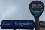 (167'151) - RATP-Haltestellenschild - Paris, Rome - Batignolles - am 17.