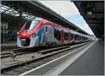 Der SNCF Z 31503 M (UIC 94 87 0031 503-9F-SNCF) Coradia Polyvalent régional tricourant zeigt sich in der gelungen LÉMAN EXPRESS Farbgebung bei Probefahrten mit dem Z 31501 in SNCF blaugrau