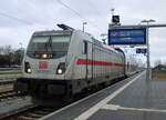 147 579-7 mit IC 2239(Warnemünde-Leipzig)bei der Ausfahrt in Warnemünde.07.02.2025 