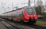 442 842 als RE50(Güstrow-Rostock)bei der Einfahrt im Rostocker Hbf.30.12.2024