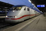 401 018-7 stand am Abend des 10.02.2025 als ICE 1074(Hamburg-Greifswald)im Rostocker Hbf.