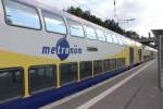 Metronom Nein Sondern Metronm !!!!!! Anzutreffen Auf der Strech Lneburg-Hamubrg-Bremen  Das Metronom Logo ist nur von Einerseite zusehen !!  Er hat die Wagen nummer  55 80 26 75 017-1 Leuft in dem