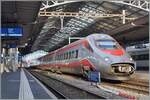 Der FS Trenitalia ETR 610 wartet in Lausanne auf die Abfahrt in Richtung Italien. 

2. März 2024