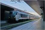 Der iC war (fototechnisch gesehen) etwas zu lang und so kam die FS Trenitalia E 401 024 ungeschickt im Schatten zu stehen.