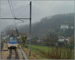 Bei Masera kreuzte unser  Centovalli-Express  den  Treno Panoramic Vigezzo Vision , welcher hier zu sehen ist.