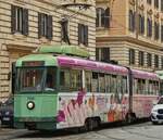 Tram 7061 nahe der Haltestelle Farini, in der Avenue Napoleon III, nicht weit vom Bahnhof Roma Termini.