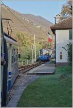 Auch schon fast  museumsreif : Zu meiner grossen Überraschung und Freude kreuz der nach Domodossola fahrende SSIF ABe 6/6 33  Sempione  in Verigo den SSIF ABe 8/8 21  Roma  welcher auf der Fahrt