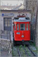 Angekommen! Der Triebwagen N° 2 der Ferrovia Principe-Granarolo Zahnradbahn hat die  Talstation  Principe erreicht. Bisher ging man davon aus, dass der Triebwagen N° 2 für ein Museum aufgearbeitet wird; doch seit 2023 ist er hier wieder in Betrieb. Zudem wurde ein neuer Triebwagen N° 1 bestellt, der wohl in absehbare Zeit den Betrieb übernehmen wird. 

2. März 2026
