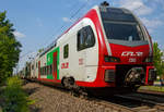   Die CFL 2302 und CFL 2301, zwei Stadler KISS, fahren am 30.04.2019 durch Bonn-Gronau (nähe dem Bf Bonn UN Campus) in Richtung Koblenz.