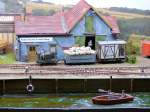 Modelleisenbahn On the dockside mit Hafen und Industrie in Masstab Oe (Schmallspur 1:43).