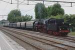 VSM 50 307 steht mit ein saisonaler Dampfpendelzug am 28 Juli 2023 in Dieren für der Fahrt nach Beekbergen.