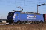 Crossrail/Rhenus 186 268 durchfahrt Hulten am 19 Jnner 2024.