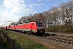 Erzbomber mit 189 034 dönnert durch Blerick am 8 April 2021.