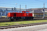 Die ÖBB 2070 005 (92 81 2070 005-1 A-ÖBB), eine „Hector“ bzw. Vossloh/MaK G 800 BB der ÖBB-Produktion Gesellschaft mbH, rangiert am 03 April 2025 beim Bahnhof Attnang-Puchheim.

Die „Hector“ wurde 2001, im Auftrag von Siemens (daher auch das 2. linke Fabrikschild) von der Vossloh Schienenfahrzeugtechnik GmbH in Kiel unter der Fabriknummer 1001052 gebaut und an die ÖBB als 2070 005-0 geliefert.
