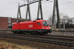 ÖBB 1116 268-4 kam am 15.12.2016 aus der Abstellung kam am Umspannwerk Dradenau vorbei auf ihren Weg zum Zug.