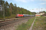 1016 031-5 mit einem Autozug in Ochenbruck. 30.04.24