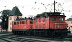 ÖBB 1041.08 und 1080.14 in Attnang-Puchheim am 07.10.1981.
