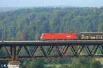 1116 233-7 berquert die Brcke bei Beratzhausen mit ein gemischten Gterzug.